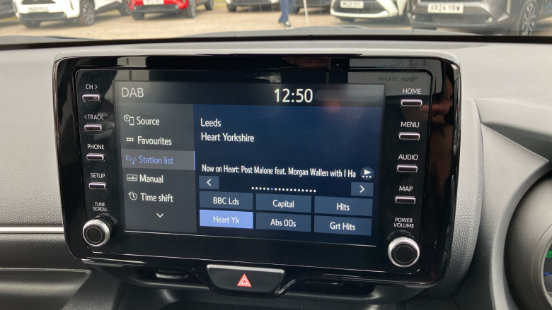 Toyota Yaris 1.5 Hybrid Design 5dr CVT Hybrid Hatchback